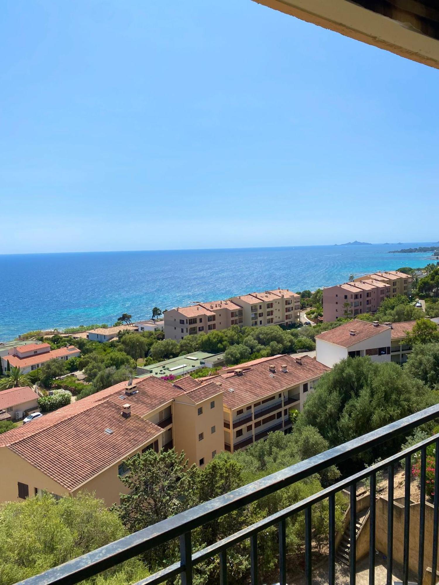 Vue Exceptionnelle !! Bien Calme Et Lumineux Sur La Prestigieuse Route Des Sanguinaires A Ajaccio *