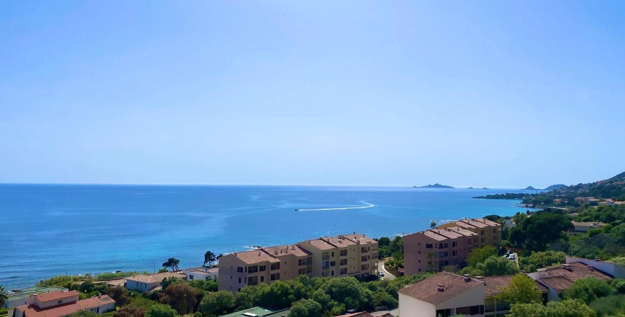 Apartment Vue Exceptionnelle !! Bien Calme Et Lumineux Sur La Prestigieuse Route Des Sanguinaires A Ajaccio
